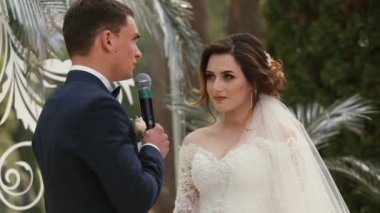 Genç çift düğün