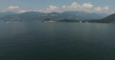 Görünümü Körfezi ve arka plan Dağları. Lake Como, İtalya