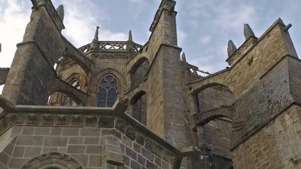 Slow Touring the facade of Castro Urdiales Cathedral 29 — Stock Video