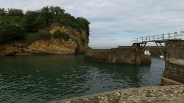 Biarritz, Alle Port Des Pcheurs 15 — ストック動画