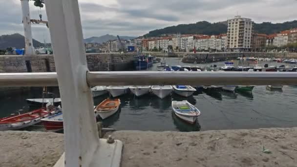 Amarres en puerto pesquero Castro Urdiales 37 — Vídeo de stock