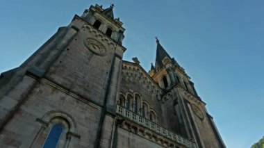 Covadonga 08 Bazilikası'nın çevre touring