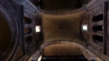 Covadonga 12 Basilica iç touring