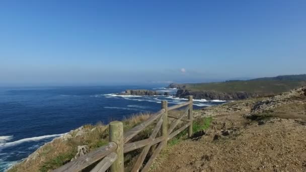 Faro de Mera 03 çit birlikte uçurum — Stok video