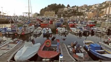 Touring Luarca Dock 06