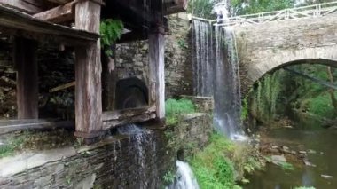 Cascada ve Taramundi 08 Molino doğru hareket