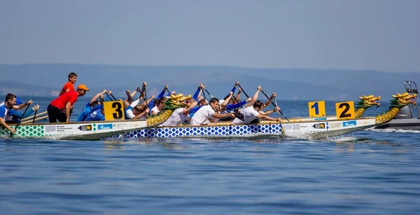 Rusya Vladivostok 2015 Ejderha Tekne Yarışları — Stok fotoğraf