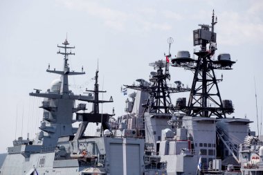 Üstyapı modern Rus askeri cruiser amiral battı. Rusya, Vladivostok.
