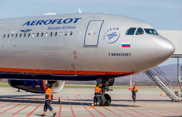Россия Владивосток 2017 Пассажирский Реактивный Самолет Airbus A330 Авиакомпании Аэрофлот — стоковое фото