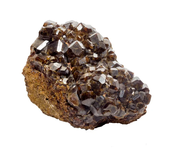 Andradite, silikat maden Garnet grubunun. Taşlar, kristaller ve mineraller. Beyaz izole.