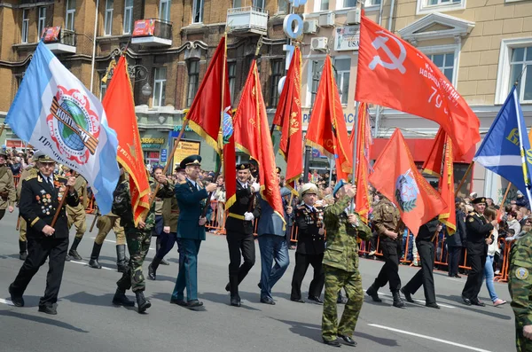 Rusia Vladivostok 2015 Antiguos Oficiales Del Ejército Ruso Marchan Desfile —  Fotos de Stock