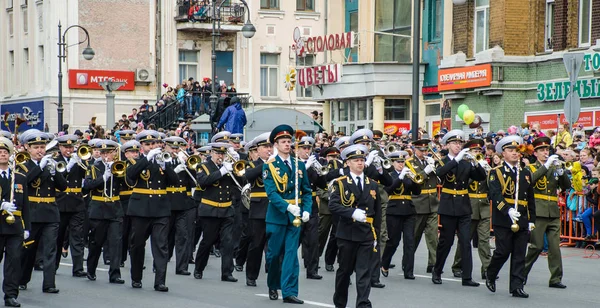 Russie Vladivostok 2015 Des Musiciens Militaires Uniforme Parade Défilent Jour — Photo