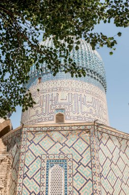 Özbekistan, Semerkand. 15. yüzyılda inşa edilen Asyalı fatih Timur 'un (Tamerlane) mozolesi olan Gur-Emir' deki antik binalar. Asya 'nın antik tarihi, Pers-Moğol mimarisi.
