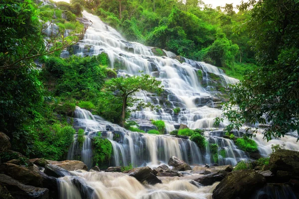 Мей Ya водоспад, Таїланд. — стокове фото