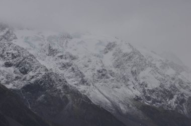 Yakın çekim zoom Mount Cook, Yeni Zelanda