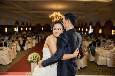 Gelin ve damat düğün gününde