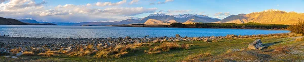 Lake Tekapo, Yeni Zelanda manzara — Stok fotoğraf