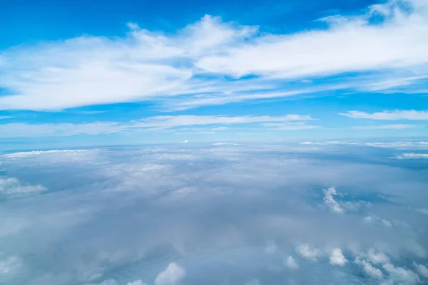 하늘과 비행기에서 본 구름 — 스톡 사진