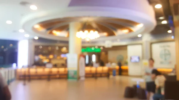 Blurred background of shopping mall central hall — Stock Photo, Image
