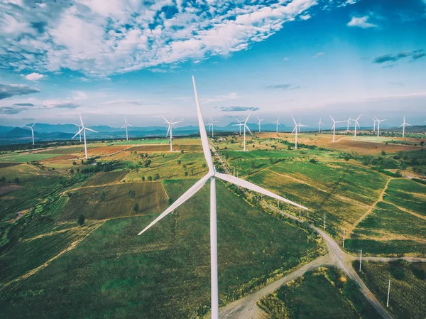 Turbina eólica, conceito de energia eólica . — Fotografia de Stock