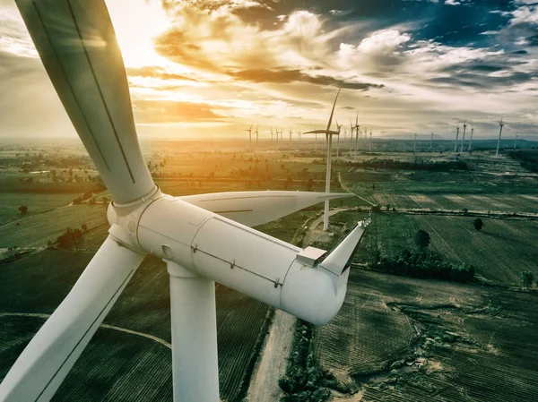 Ветряная турбина, концепция энергии ветра . — стоковое фото