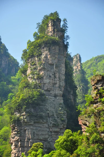 Pilar de arenito de quartzo em Zhangjiajie, na China — Fotografia de Stock