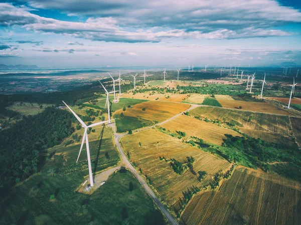 Vindkraftverk, vind energikoncept. — Stockfoto