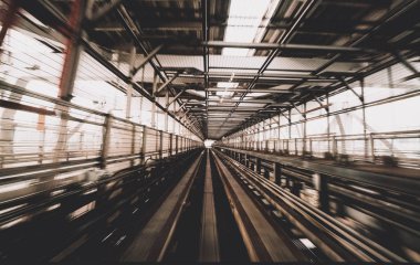 Tren hareket bulanıklığı ile şehir içi raylı sistem devam