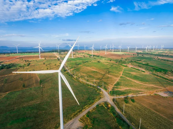 Turbina eólica, conceito de energia eólica . — Fotografia de Stock