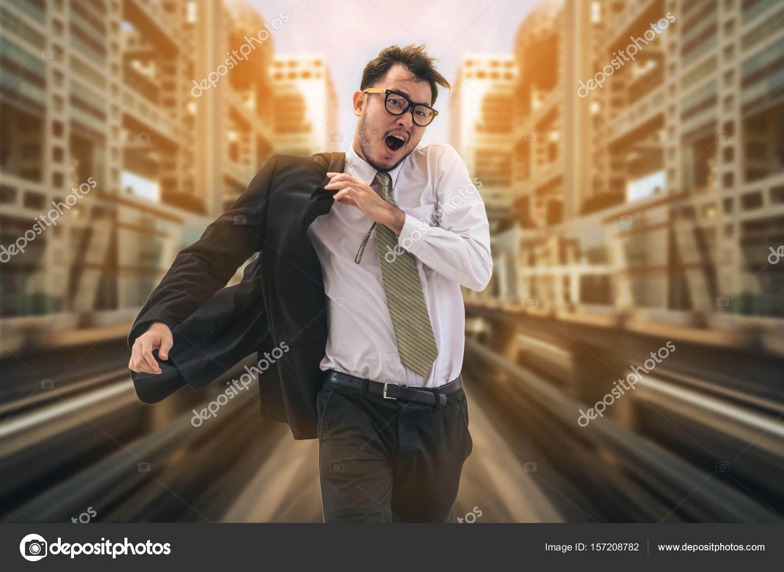 Анекдоты про работу. Начальство задерживается. Опоздаю мем с котиком. Когда начальник мем. Дисциплинированный человек.