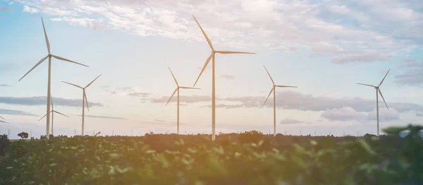 Windkraftpark, Windenergiekonzept. — Stockfoto