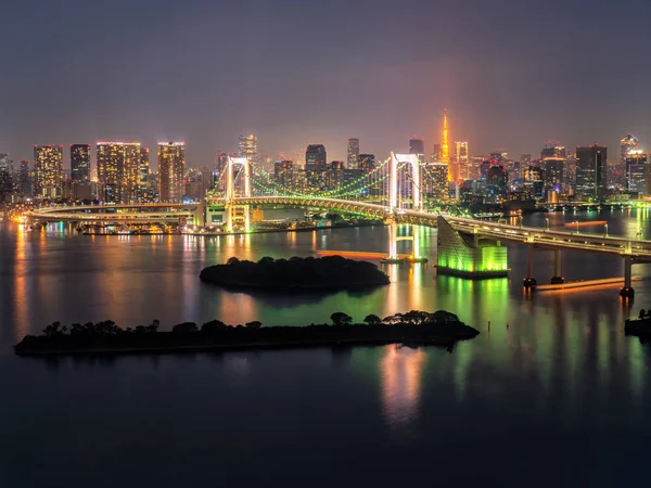 Tokyo Tower and Rainbow Bridge in Japan — Stock Photo, Image