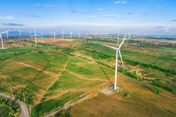 Windkraftanlage, Windenergiekonzept. — Stockfoto