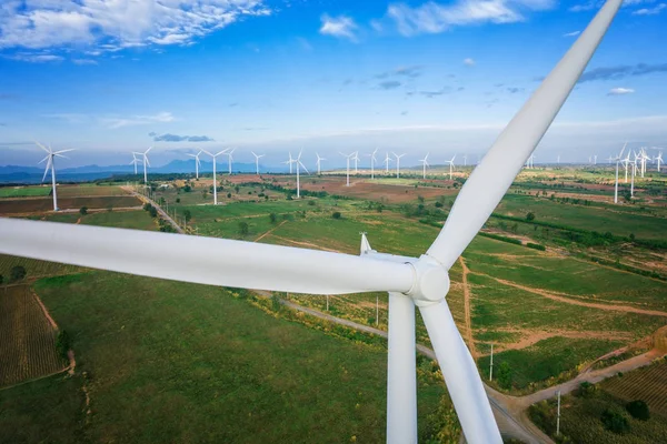 Turbina eólica, conceito de energia eólica . — Fotografia de Stock