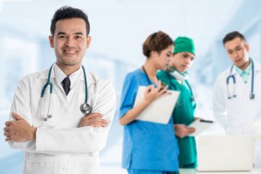 Tıbbi insanlar grubu - Doktor, hemşire ve cerrah