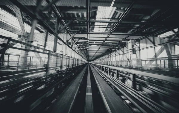 Tren hareket bulanıklığı ile şehir içi raylı sistem devam