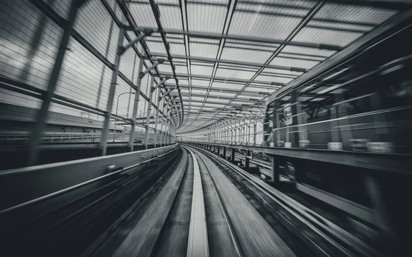 Tren hareket bulanıklığı ile şehir içi raylı sistem devam