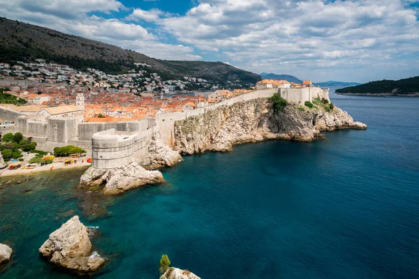 Dubrovnik óvárosának történelmi fala, Horvátország. — Stock Fotó