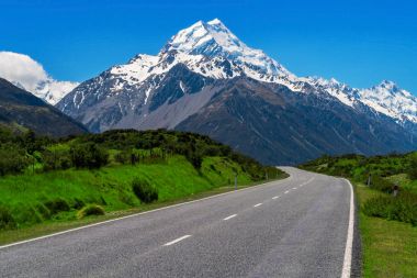 Yol Mt Cook, Yeni Zelanda.