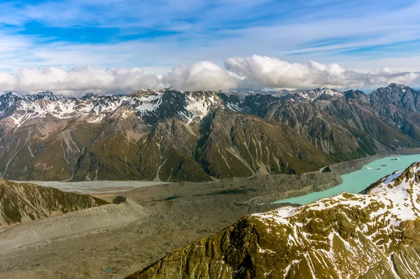 Aerial view of mountains in New Zealand. — Stock Photo, Image