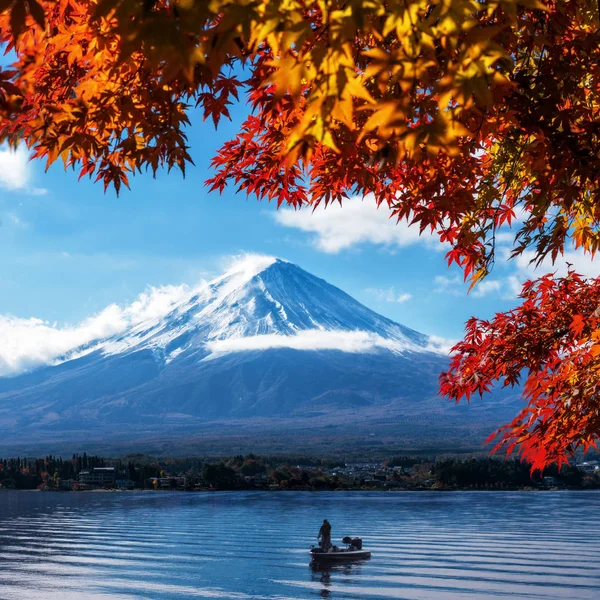 Mount Fuji in Herbstfarbe, Japan — Stockfoto