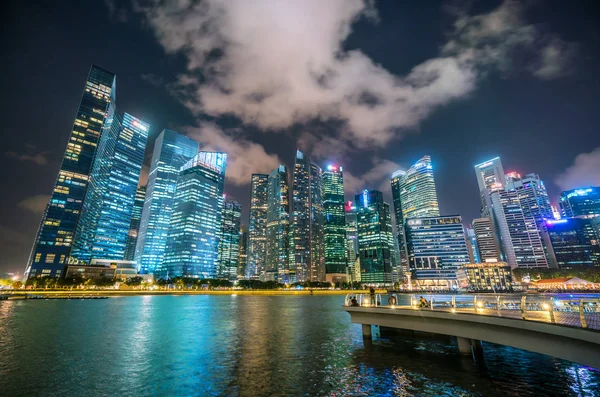 Marina Bay Singapur manzarası, gece