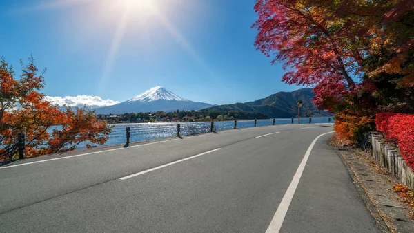 秋天的颜色，日本的富士山 — 图库照片