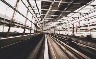 Tren hareket bulanıklığı ile şehir içi raylı sistem devam