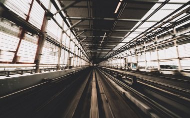 Tren hareket bulanıklığı ile şehir içi raylı sistem devam