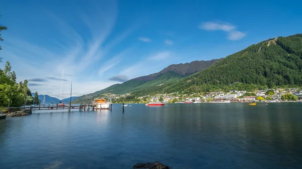 Lakefront z miasta Queenstown, Nowa Zelandia — Zdjęcie stockowe