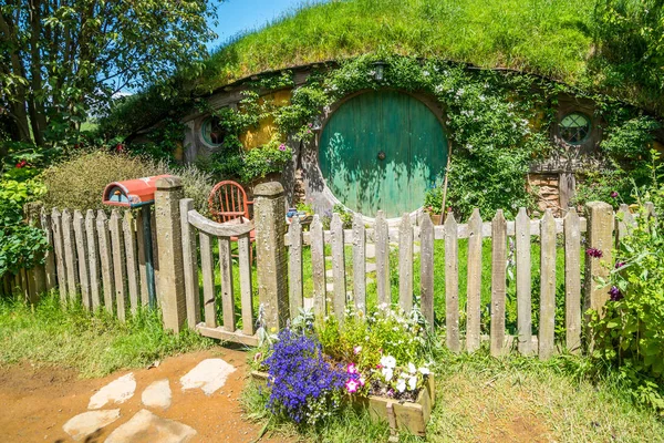 Hobbiton set cinematografico per "The Hobbit" in Nuova Zelanda — Foto Stock