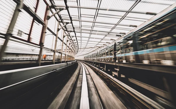 Tren hareket bulanıklığı ile şehir içi raylı sistem devam