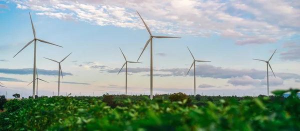 Turbinen vindkraftpark, vind energikoncept. — Stockfoto
