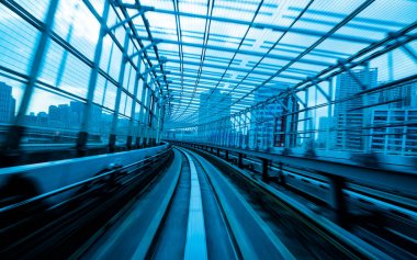 Tren hareket bulanıklığı ile şehir içi raylı sistem devam